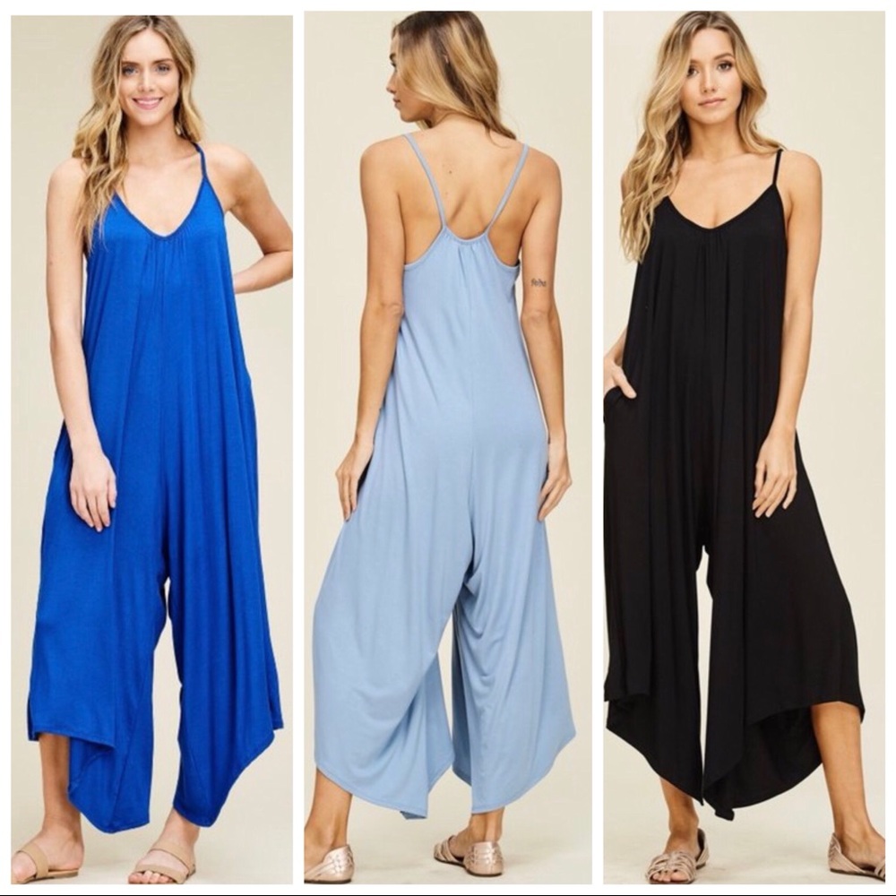 Loose fit Jumpsuit with Pockets - Picture 3 of 4